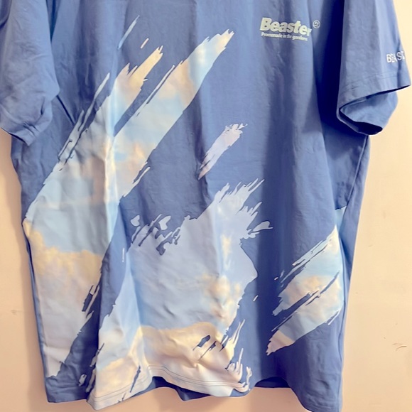 high quality t shirt, over size style , tag is XL but fit like L - Picture 2 of 3